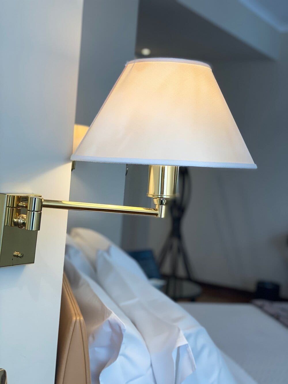 Camera Deluxe di Villa Traiano con arredi di design italiano